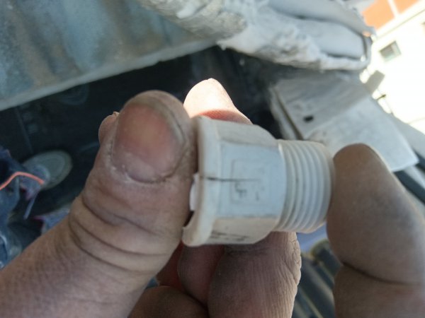 承接水電暖全包改下水砸墻扣地開(kāi)槽打水鉆測(cè)漏，門(mén)窗等等誠(chéng)信為本