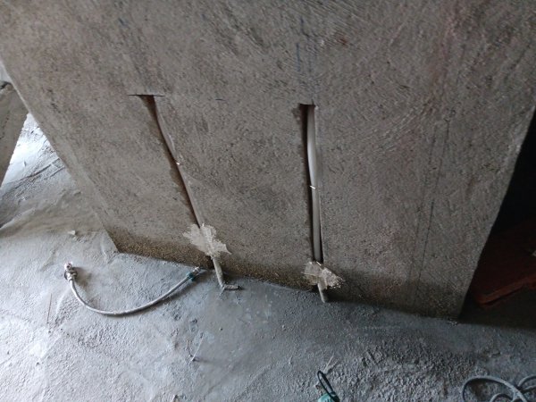 承接水電暖全包改下水砸墻扣地開(kāi)槽打水鉆測(cè)漏，門(mén)窗等等誠(chéng)信為本